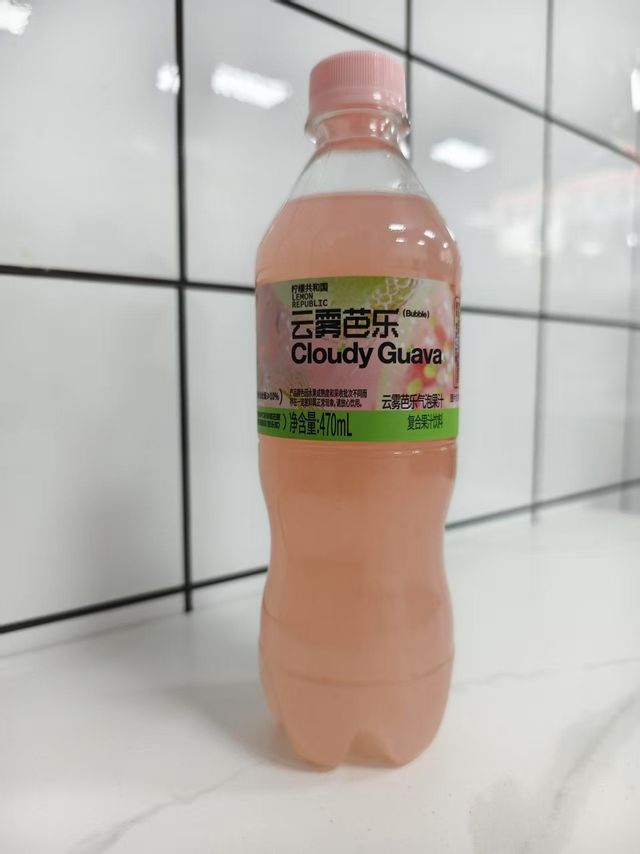 趁618活动尝点平时挺贵的小甜水之柠檬芭乐～～