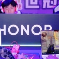 荣耀HUNTER游戏本亮相DreamHack嘉年华 静音高性能引用户争相体验