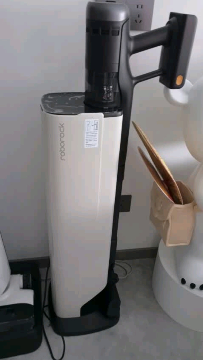 石头手持式吸尘器