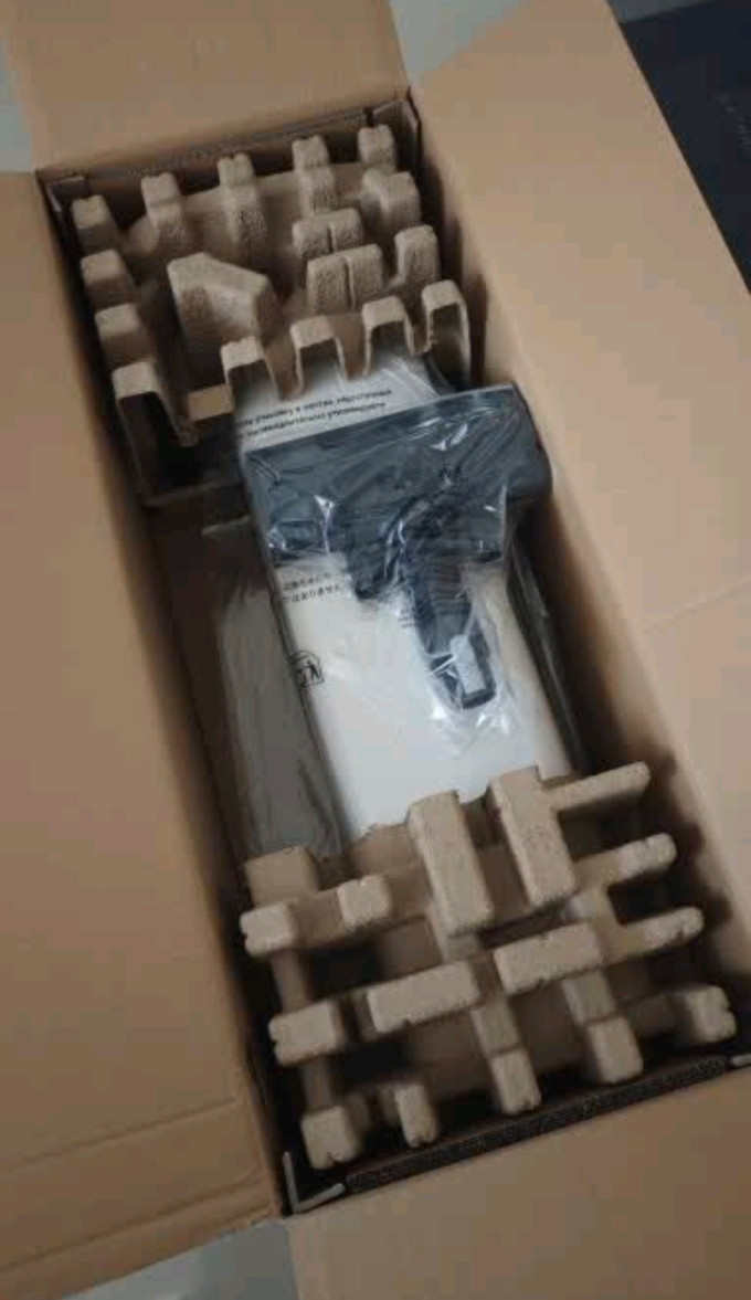石头手持式吸尘器