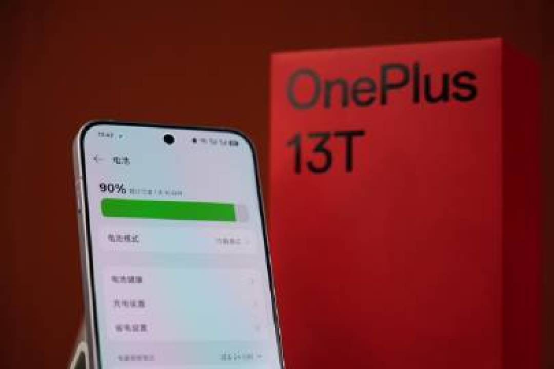 大屏当道,小屏旗舰如何实现单手操控与续航性能的黄金平衡?
