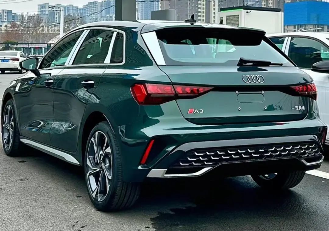 奥迪的中产神车,跌到13万多了!
