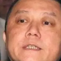 王朔对修自行车的老人说：大爷，给你3万元离开！结果赚了350万