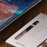 飞傲RR11：复古与实用兼具的迷你耳放收音机