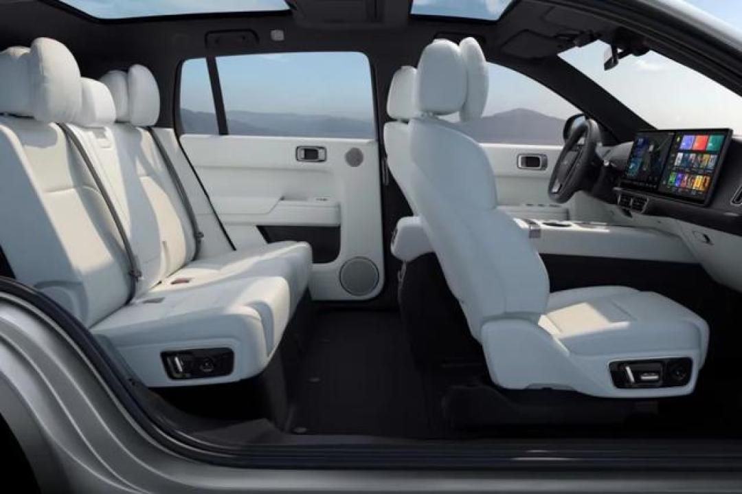 理想L7 SUV：家庭出行新标杆，超长续航与魔幻空间诠释移动的家