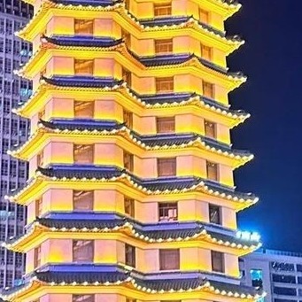 五一郑州行，邂逅二七塔的烟火与历史