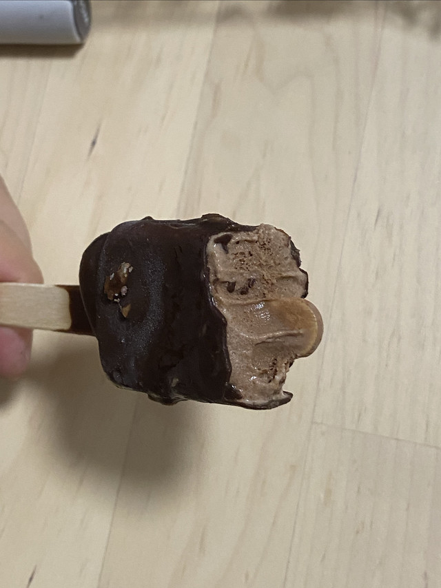 明治橙子巧克力味雪糕