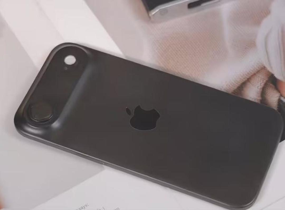 iPhone 17 Air电池容量惹争议:2800mAh硅阳极电池能否破解轻薄续航困局?