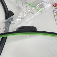 雨刮条选贵的还是便宜的，这次用便宜的试一下，好用更新