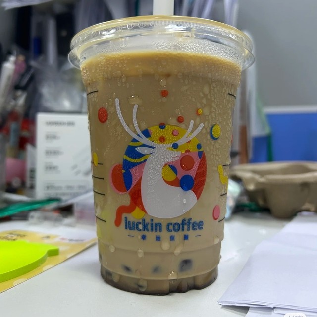 阿里 “卷” 起来，熊猫陨石拿铁 5 块多？太绝了！