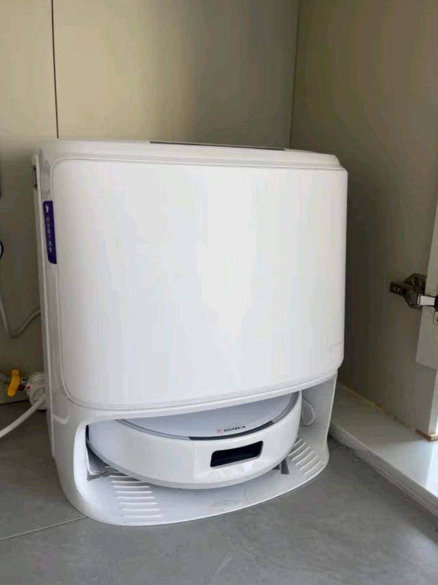 云鲸扫地机器人J5 扫拖一体自动清洗全自动拖地擦地机 机械臂仿生手外扩毛发0缠绕 上下水版