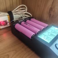 又菜又爱玩，刚炸了个开关电源，为了给之前东磁18650充电存放