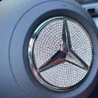 当心！镶钻方向盘车标看似华丽，实则暗藏危机