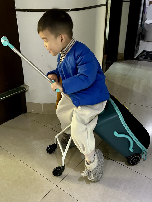 带娃出行神器——micro懒行箱，贵但性价比高