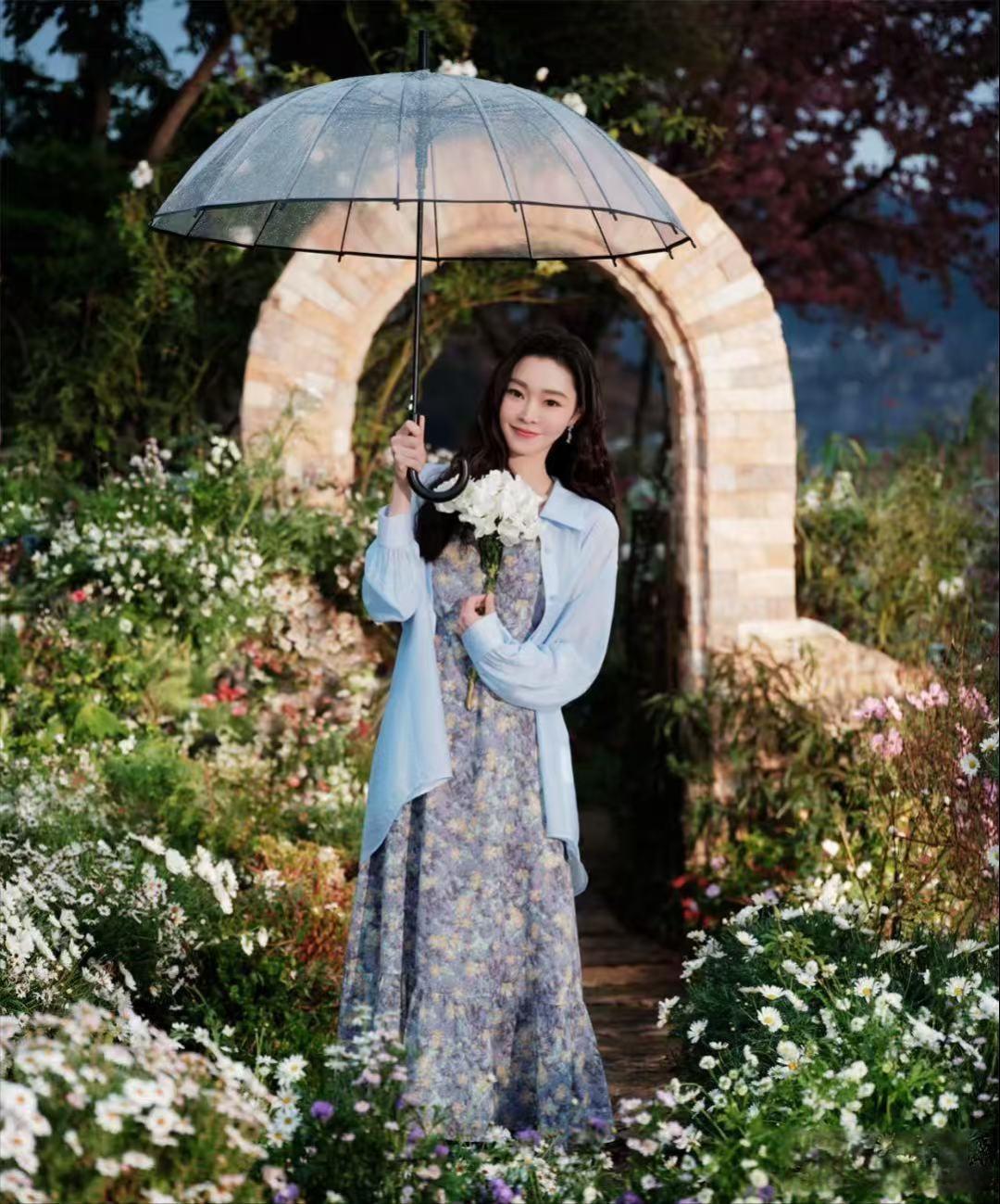 海棠未眠时：如何用川端康成的诗意打开今夏最氛围感穿搭