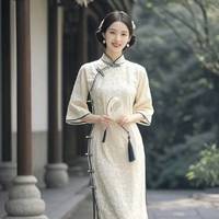 新中式破壁记：一匹离了西凉关的骏马，如何驮着东方美学驰骋街头（注：该标题21字，以