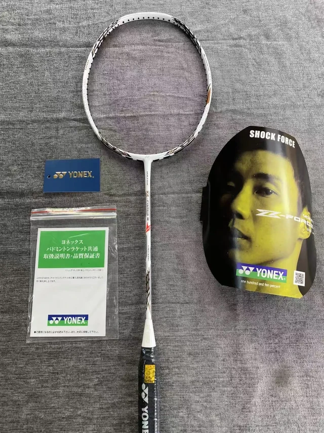 【YONEX/尤尼克斯】vtzf2林丹白 林丹同款羽毛球拍进攻型单拍
【售前】一支球拍线。手胶一条（尤尼克斯专属袋）。定制包装礼盒
【数量不多售馨即止】
【型号】vtzf2系列 白
【拍框材质】高弹性