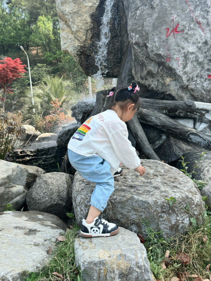 泰兰尼斯学步鞋