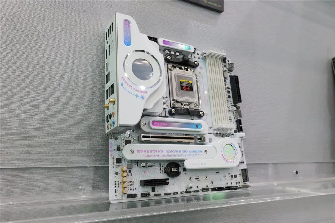 Computex 2025：铭瑄推出多款主板及整机，双芯B60引人注目