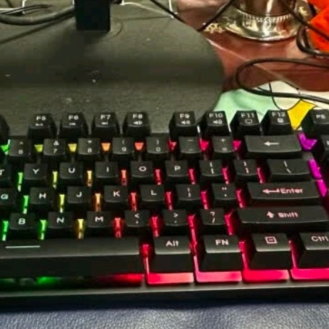 银雕(YINDIAO) K500键盘彩包升级版 机械手感 游戏背光电竞办公 