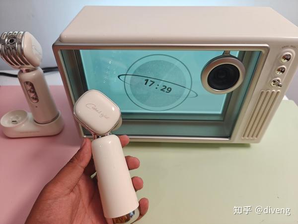 潮流好礼首选，听歌K歌一机搞定，悬浮歌词音响有多惊喜？|猫王灵感小岛歌词音响测评「2025年618歌词音响推荐」