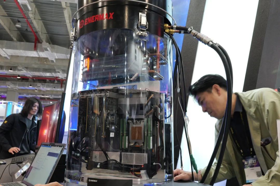 Computex 2025安耐美专访:以服务器标准制作PC电源,拥抱挑战让品牌持续进步