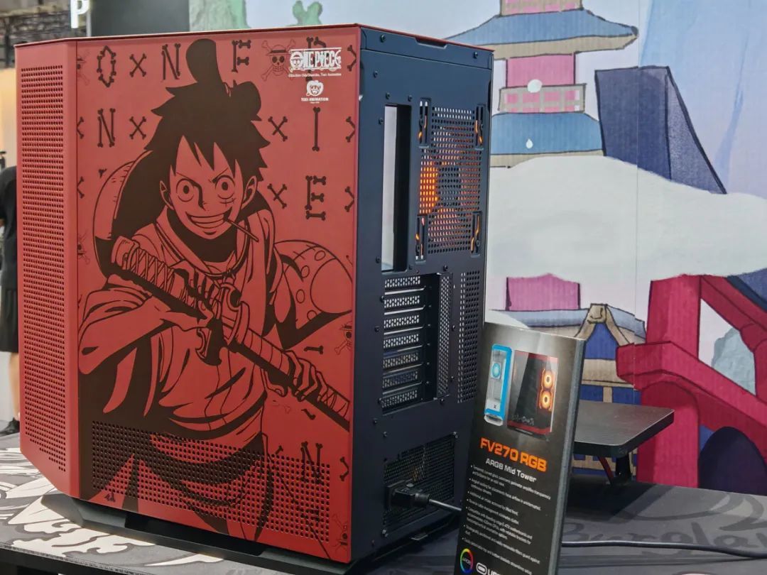 Computex 2025:骨伽推出CFV235悬浮式机箱,并带来两款全新水冷和联排风扇