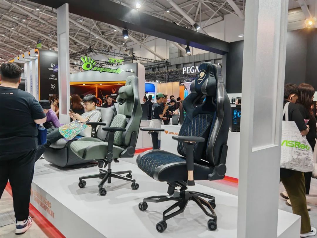 Computex 2025:骨伽推出CFV235悬浮式机箱,并带来两款全新水冷和联排风扇