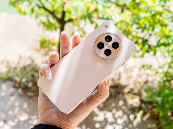 谁说小屏=妥协?OPPO Find X8s用实力打脸