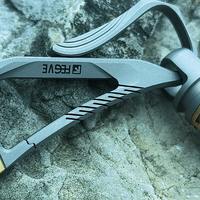 颜值能打，手感上头，用的踏实——费戈皇冠双头钥匙扣！