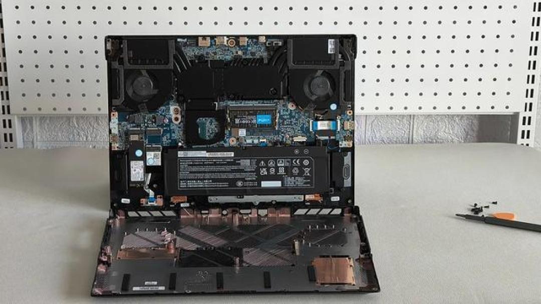 七彩虹隐星P16 Pro评测：i9+RTX5060越级性能，6000元档性价比屠夫登场