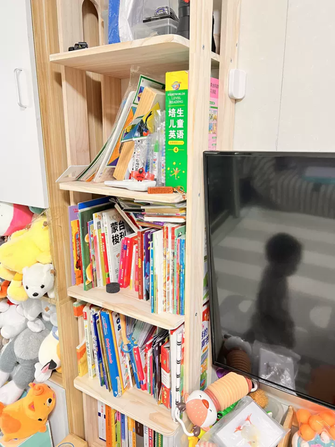 亿家达书架