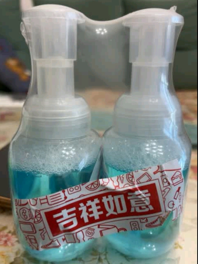 威露士泡沫洗手液实测：按压出泡超方便，全家洗手都靠它