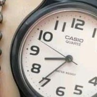 卡西欧：极简主义美学，学生党与职场新人的“时间管理神器”