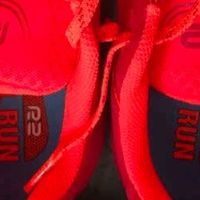 R2 REAL RUN马拉松跑步鞋：超轻减震黑科技+全能适配