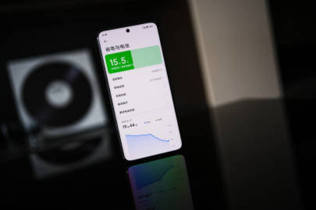 小米15S Pro玄戒O1芯片实测:3nm工艺+能效双突破,性能比肩国际旗舰