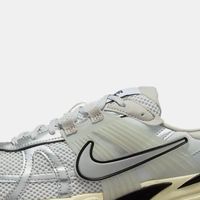 耐克V2K RUN：复古与现代结合
