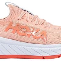 HOKA ONE ONE Carbon X 3：厚底设计与舒适体验