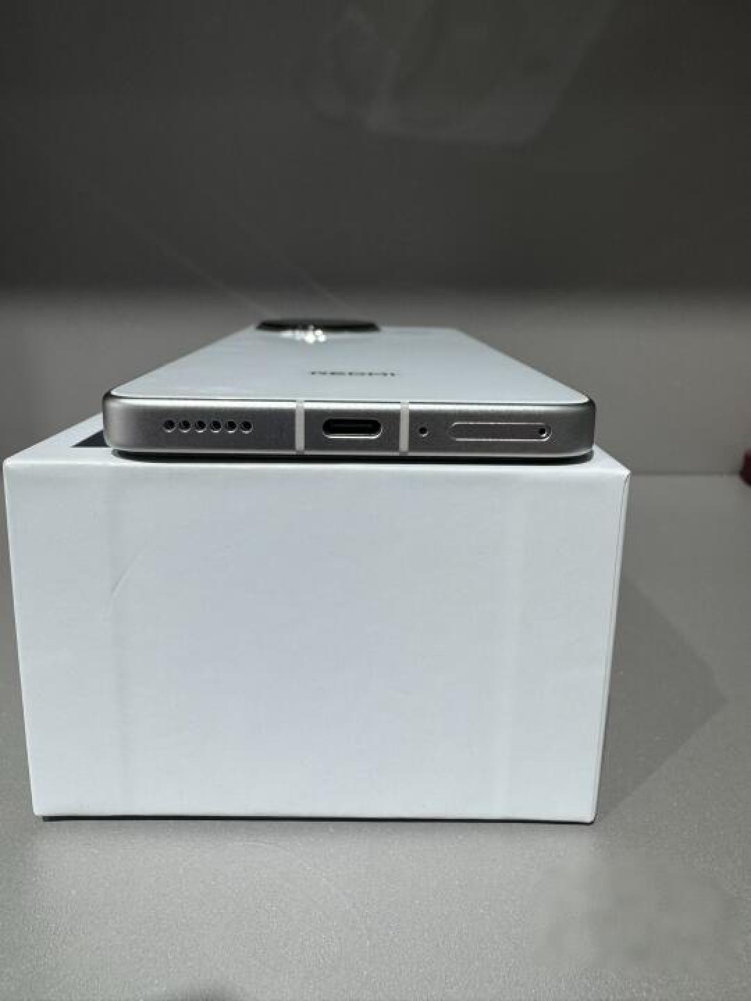 红米K80热销密码:高配体验与成本控制的平衡之道