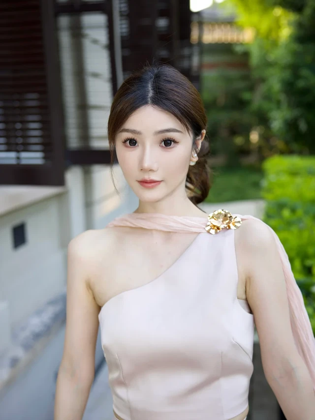 不剃发植发际线十个月｜可以驾驭各种发型啦