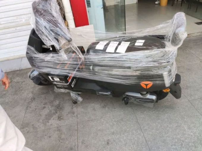 雅迪冠能e80litem都市通勤新宠儿