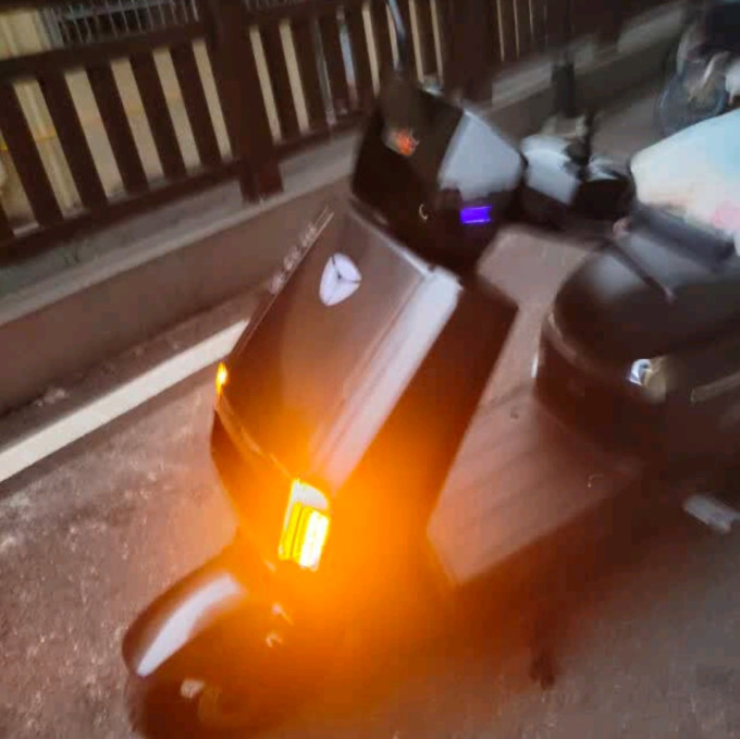 雅迪摩托车整车