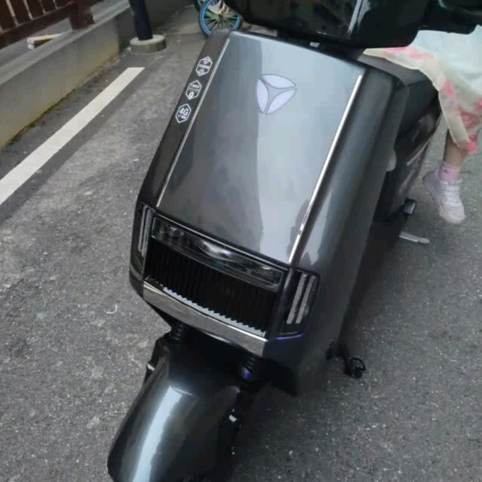 雅迪摩托车整车