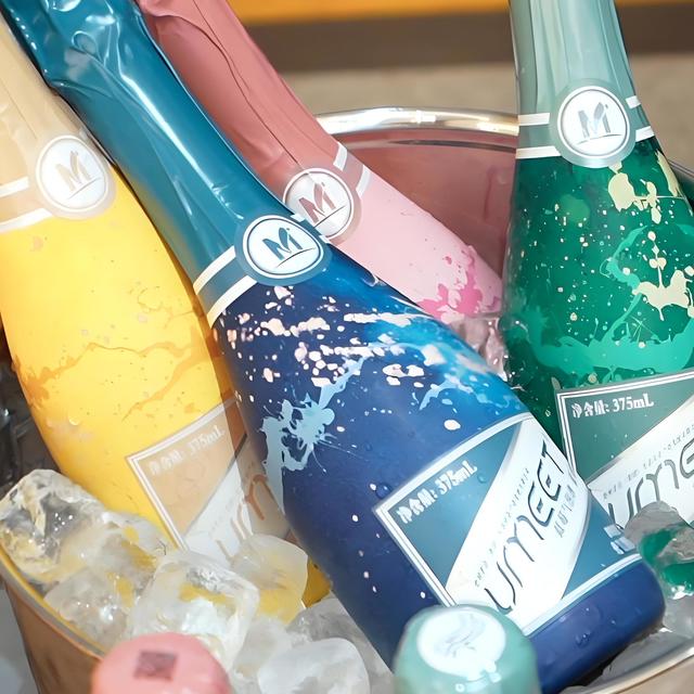 UMEET 蓝莓气泡酒，凭实力出圈的微醺新宠