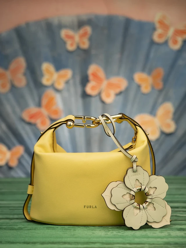 有被FURLA的浪漫治愈到