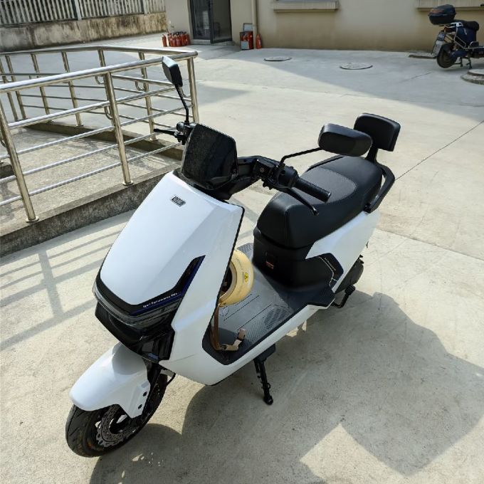 雅迪电动车整车