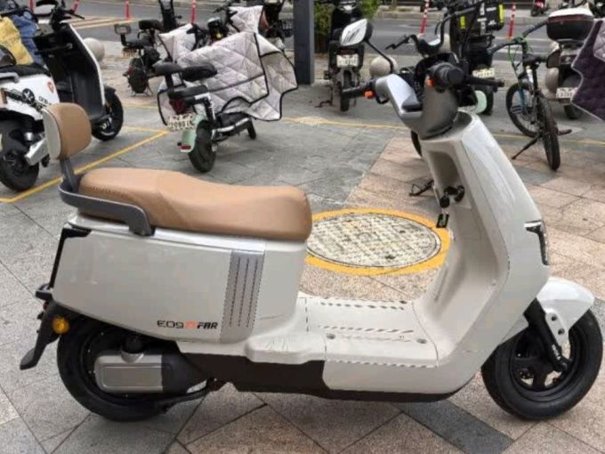 雅迪电动车整车
