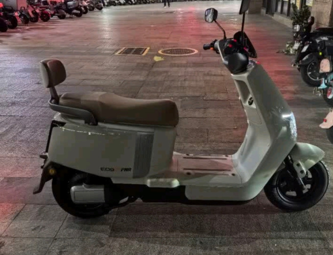 雅迪电动车整车