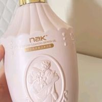 nak 奢享香水爽洁沐浴露滋润保湿男士女士通用香味持久