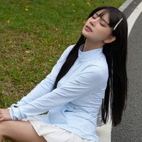 素湃速干立领外套：极致舒适与功能性的完美结合